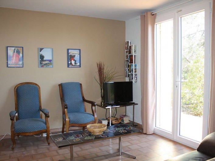 Location de vacances - Villa à Cucuron - Séjour, salle à manger