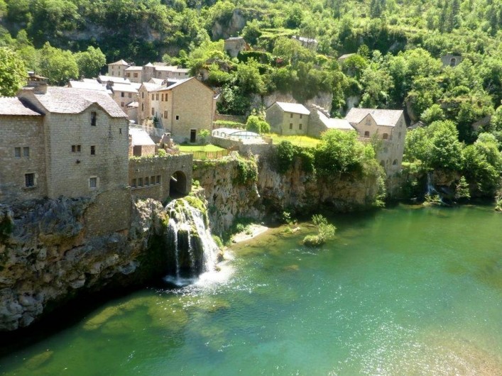 Location de vacances - Maison - Villa à Sainte-Énimie - Village Saint Chely du Tarn à 5 mn en voiture