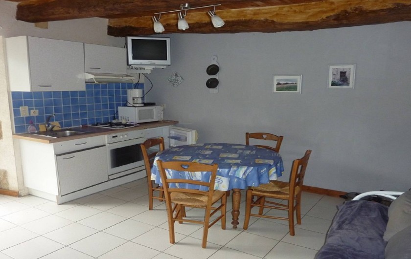 Location de vacances - Gîte à Pléven - Cuisine-séjour