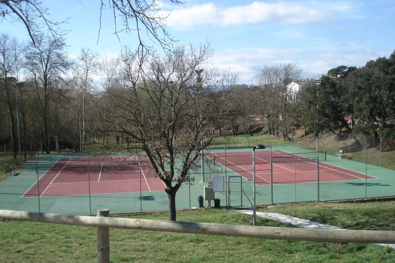 Location de vacances - Mas à Maçanet de la Selva - istas de Tenis