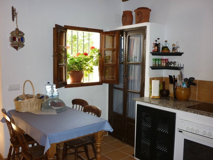 Location de vacances - Gîte à Fuentes de Cesna - Une partie de la cuisine, Casita Perdiz