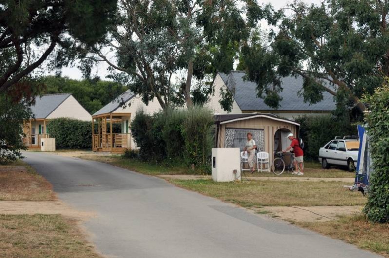 Location de vacances - Chalet à Arzon - Emplacement de camping