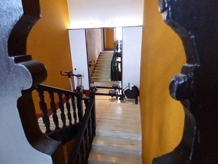 Location de vacances - Gîte à Carcassonne - escalier 1