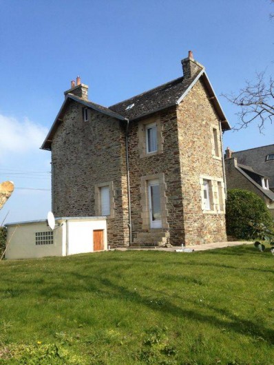 Location de vacances - Villa à Plestin-les-Grèves - Maison vue du jardin