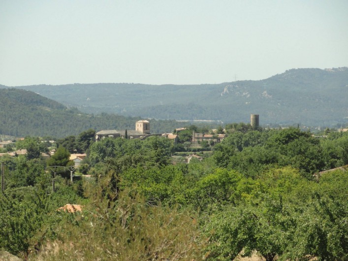 Location de vacances - Gîte à Cucuron - Vue sur Cucuron