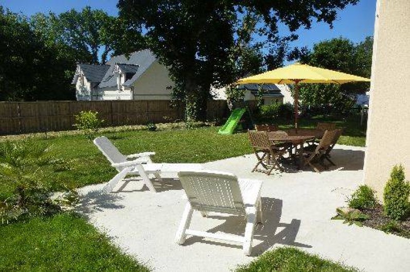 Location de vacances - Villa à Saint-Briac-sur-Mer - Coin détente avec des transats à dispositions