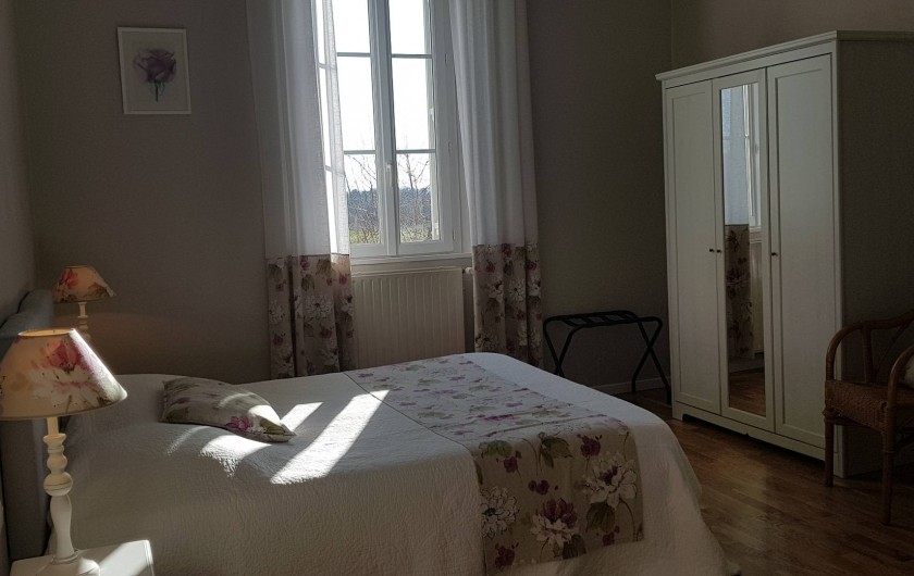 Location de vacances - Chambre d'hôtes à Cubnezais - Chambre "Merlot" Située à l'étage