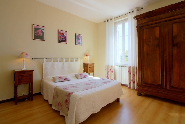 Location de vacances - Chambre d'hôtes à Cubnezais - Chambre "Sauvignon"  Située à l'étage