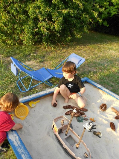 Location de vacances - Gîte à Saint-Rabier - Côté enfants, sable et jeux