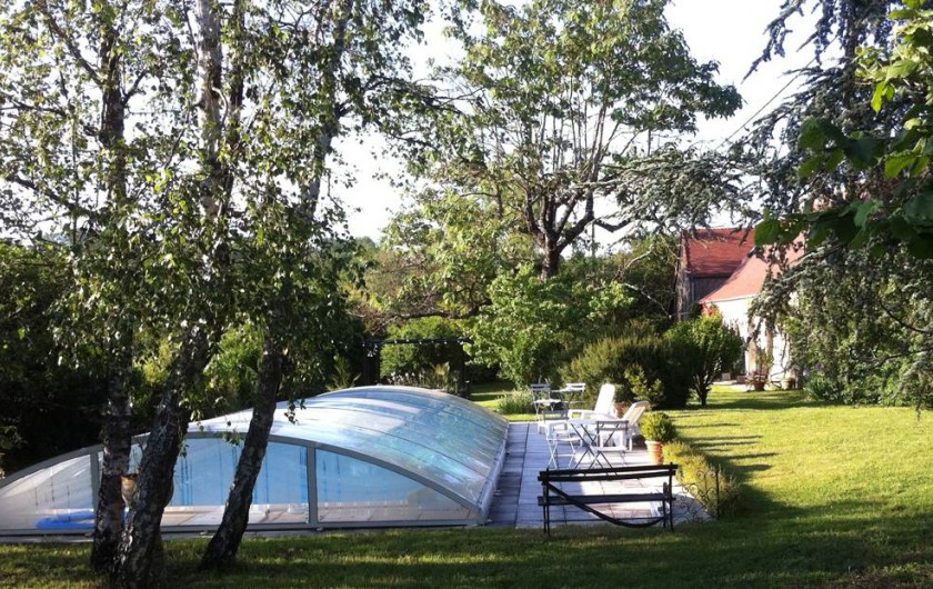Location de vacances - Gîte à Saint-Rabier - Côté piscine