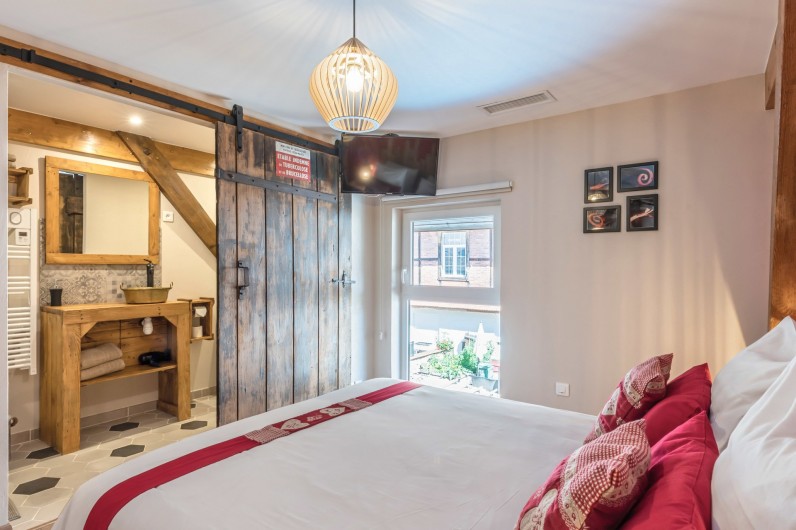 Location de vacances - Gîte à Ungersheim - La Chambre Rouge
