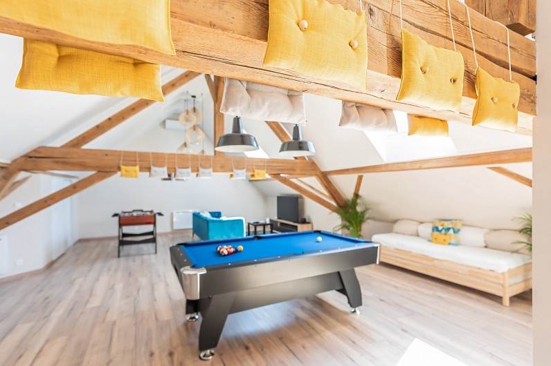Location de vacances - Gîte à Ungersheim - La Salle de Jeux / Billard