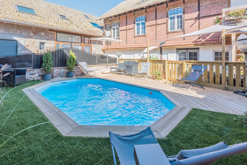 Location de vacances - Gîte à Ungersheim - La Piscine (Partagée)