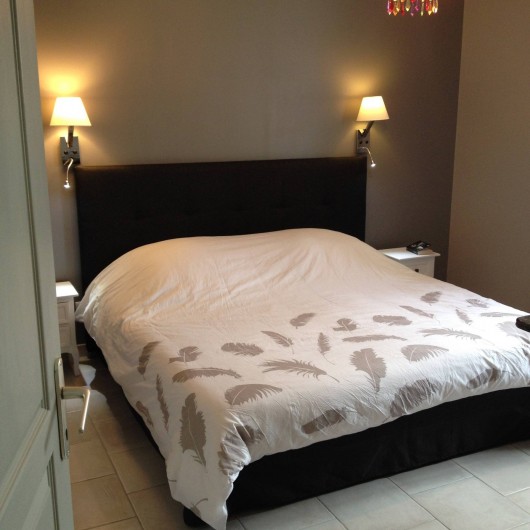 Location de vacances - Villa à Maubec - Chambre à l' étage, lit de 180