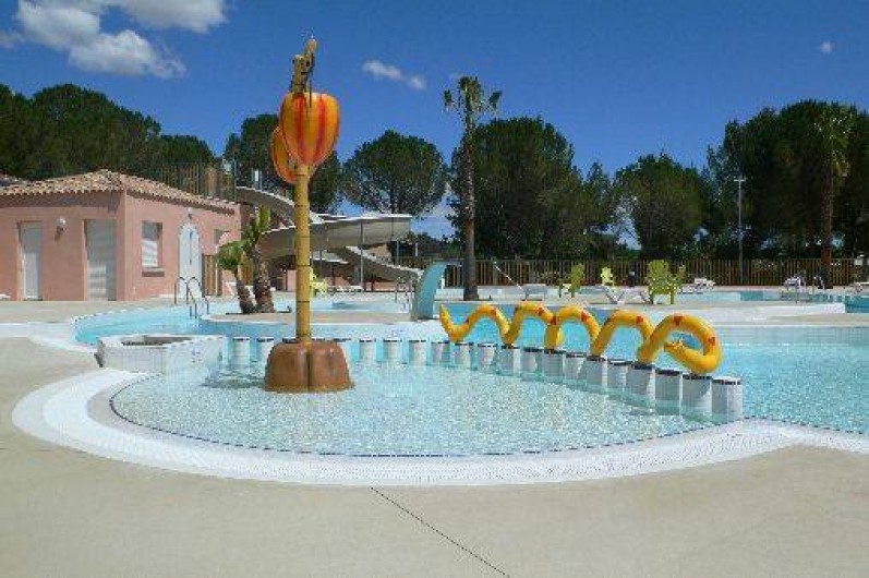 Location de vacances - Bungalow - Mobilhome à Bessan - Pataugeoire avec jeux d'eau