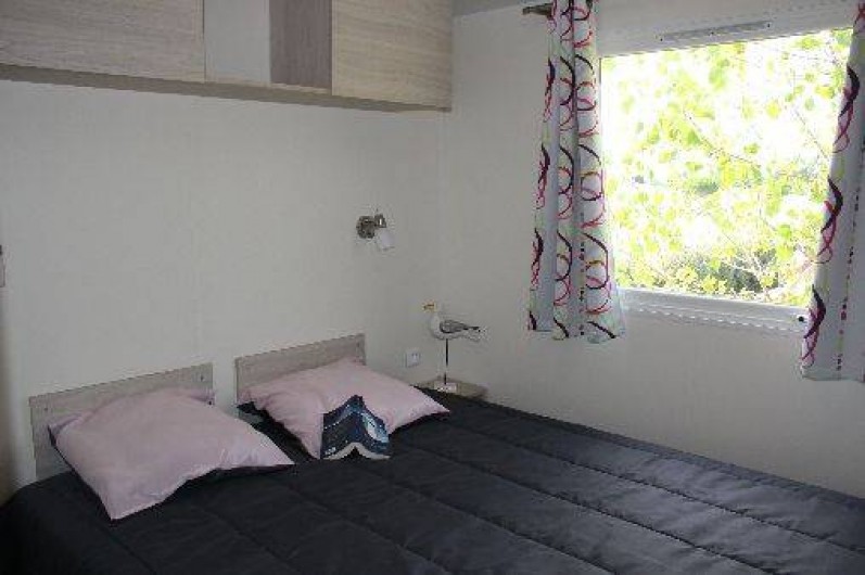 Location de vacances - Bungalow - Mobilhome à Bessan - Chambre parents