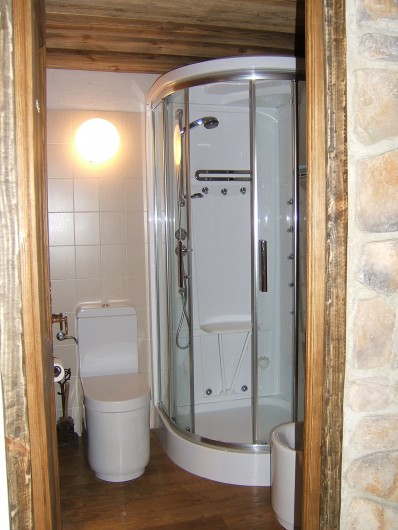 Location de vacances - Appartement à Saint-Gervais-les-Bains - Salle de douche et w-c