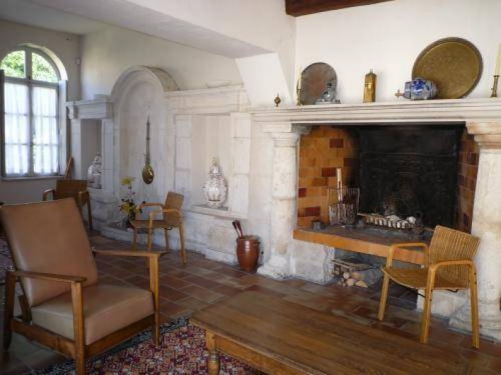 Location de vacances - Maison - Villa à Saint-Mihiel - Séjour avec cheminée (bois disponible)