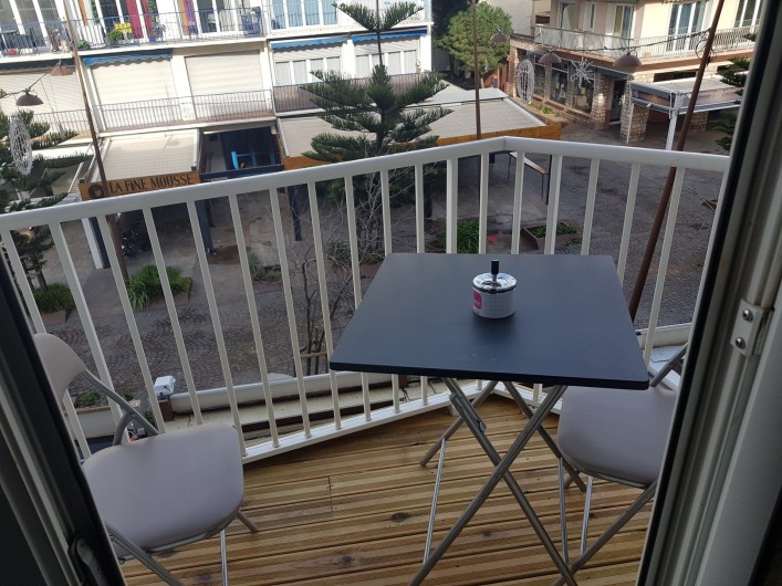 Location de vacances - Appartement à Argelès-sur-Mer - le balcon