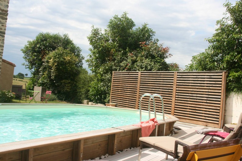 Location de vacances - Gîte à Château-Guibert - Piscine du gîte