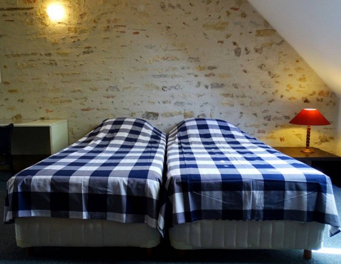 Location de vacances - Maison - Villa à Poisson - La chambre sur le genier avec les 2 lits 90x200