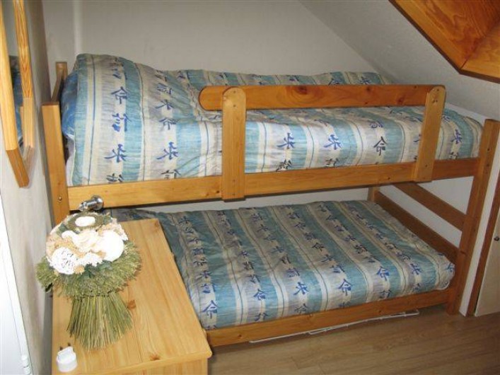Location de vacances - Appartement à Saint-Sorlin-d'Arves - Mezzanine 2 lits superposés  90 cm