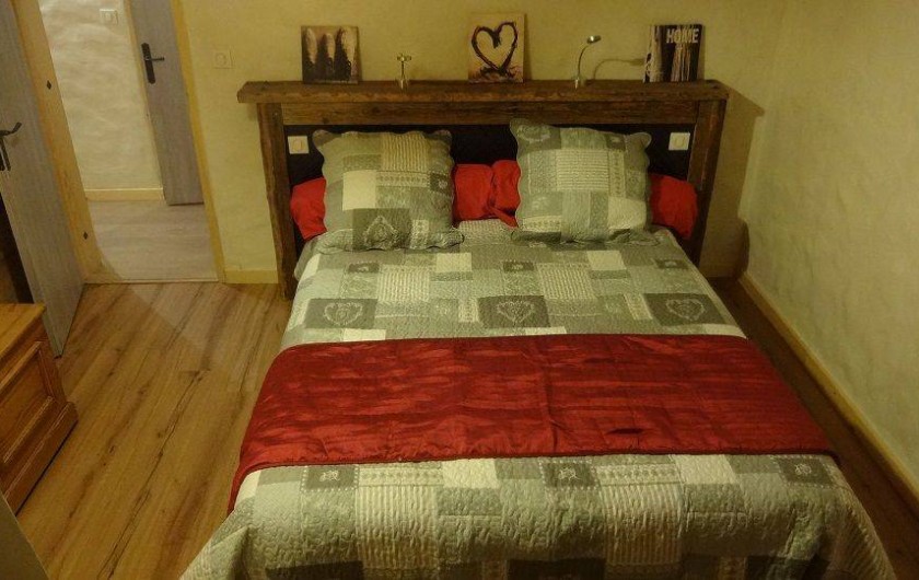 Location de vacances - Chalet à Saint-Nicolas-la-Chapelle - 2e chambre avec lit 160*200