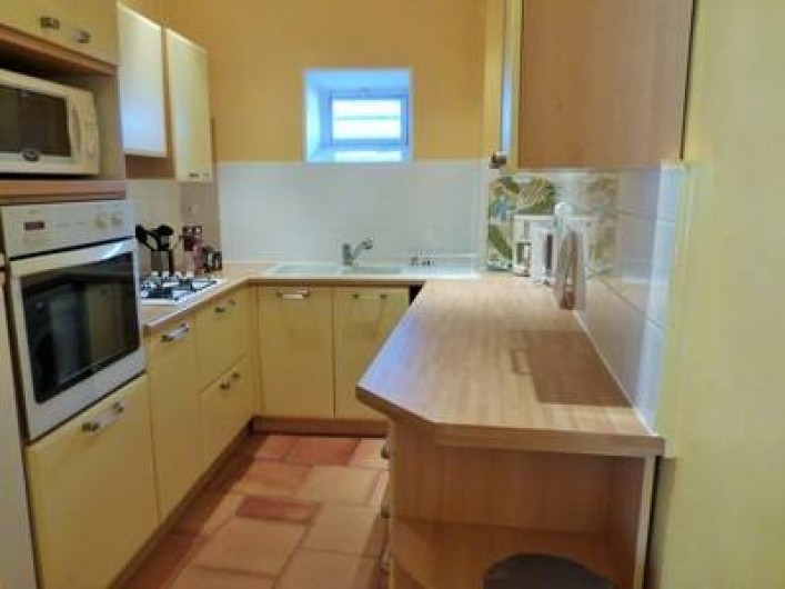 Location de vacances - Gîte à Branoux-les-Taillades - Château Apartment; cuisine