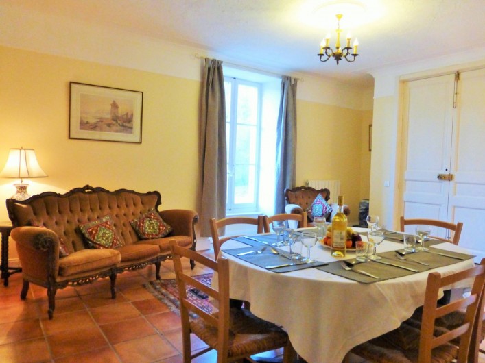 Location de vacances - Gîte à Branoux-les-Taillades - Château apartment (5 pers); Salon