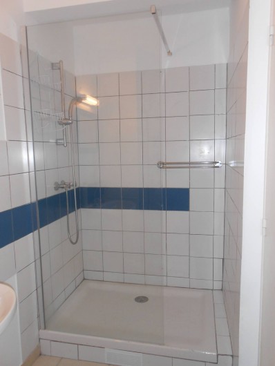 Location de vacances - Appartement à Les Trois-Îlets - Grande douche