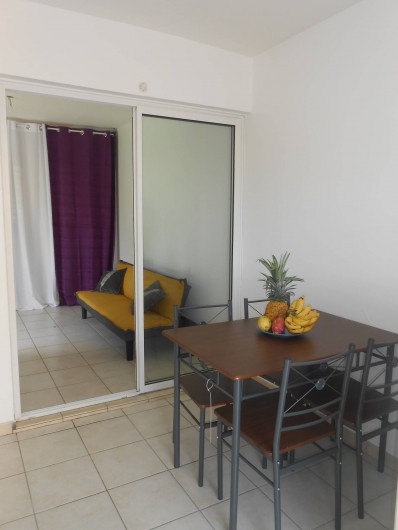 Location de vacances - Appartement à Les Trois-Îlets - vue depuis la cuisine