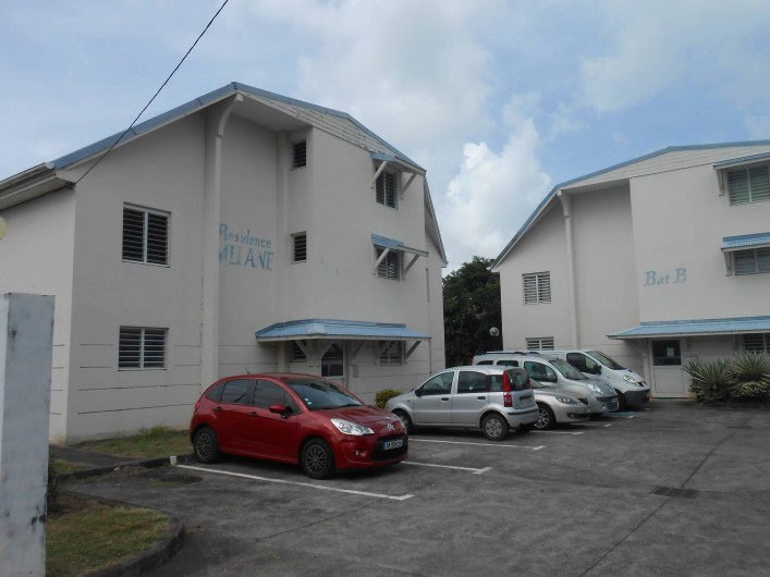 Location de vacances - Appartement à Les Trois-Îlets - Parking, Appt Colibri Huppé en rez de chaussée du Bat A
