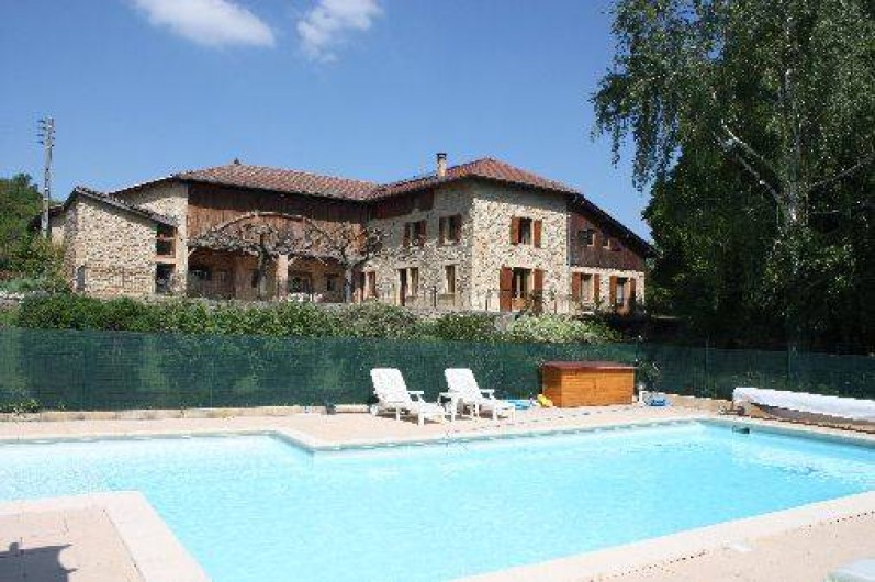 Location de vacances - Chambre d'hôtes à Saint-Lattier - la piscine
