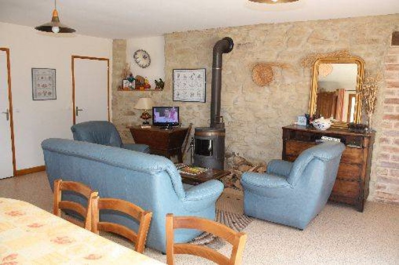 Location de vacances - Chambre d'hôtes à Saint-Lattier - coin séjour TV