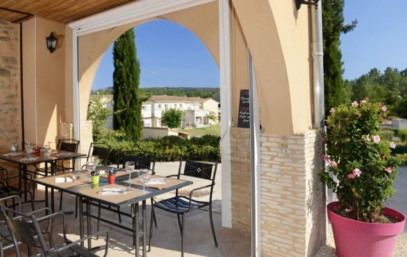 Location de vacances - Maison - Villa à Salavas - restaurant  La Bergerie