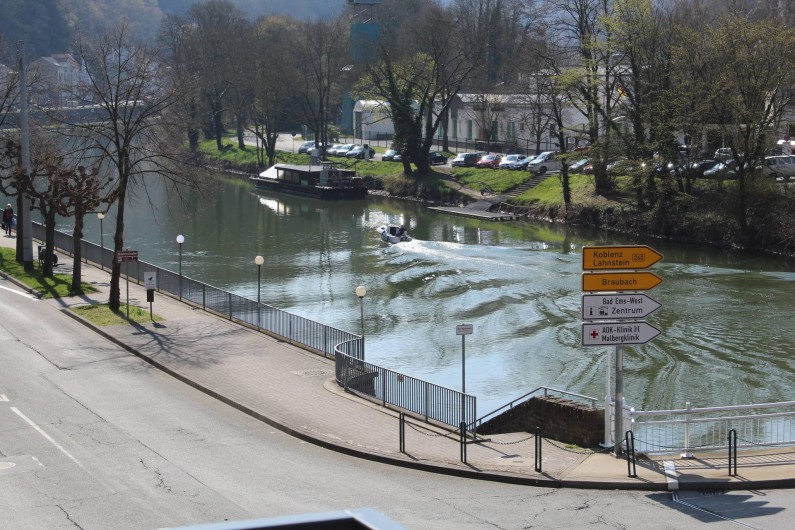 Location de vacances - Appartement à Bad Ems - Vue balcon - rivière Lahn