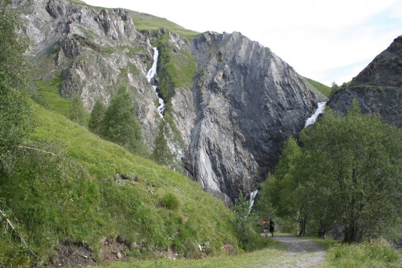 Location de vacances - Chalet à Mizoën - chemin de randonnée