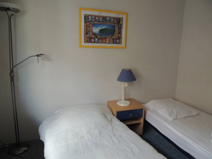 Location de vacances - Villa à Lacanau Océan - Chambres avec 2 lits simples