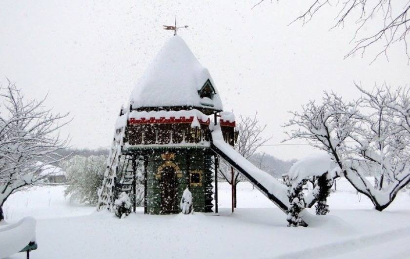 Location de vacances - Gîte à Saint-Vérand - même en hiver je préfère l'Isère. Stations de ski à 50 mn en  voiture