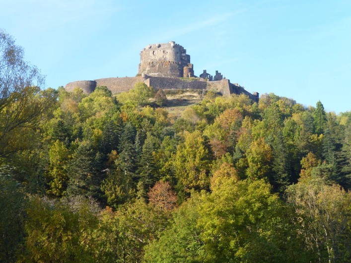 Location de vacances - Maison - Villa à Saint-Victor-la-Rivière - Château de Murol