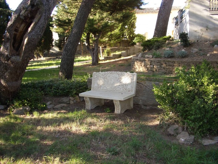 Location de vacances - Gîte à Badens - Parc arboré