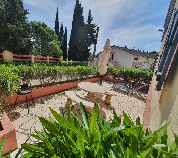 Location de vacances - Gîte à Badens - Gîte Grenache - terrasse privative