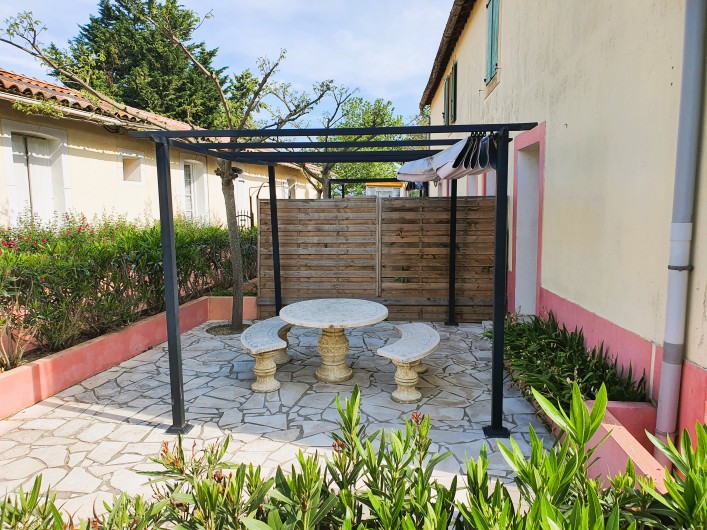 Location de vacances - Gîte à Badens - Gîte Merlot - Terrasse privative