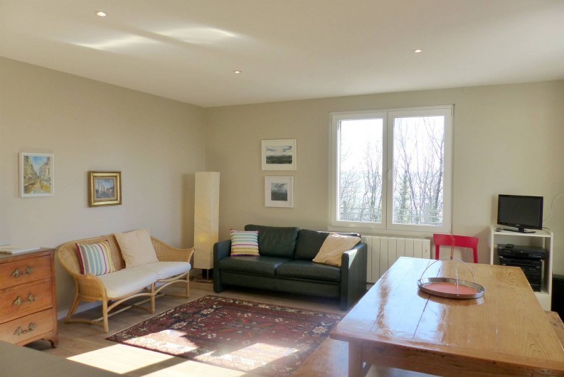 Location de vacances - Appartement à Fontain - Pièce à vivre très lumineuse équipements HIFI, WIFI, TV