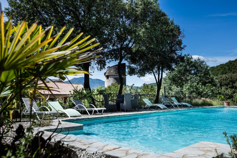 Location de vacances - Gîte à Colombières-sur-Orb - piscine, gîtes du château de Colombières