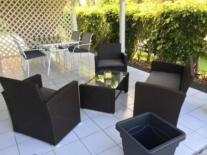 Location de vacances - Gîte à Sainte-Anne - salon sur la terrasse