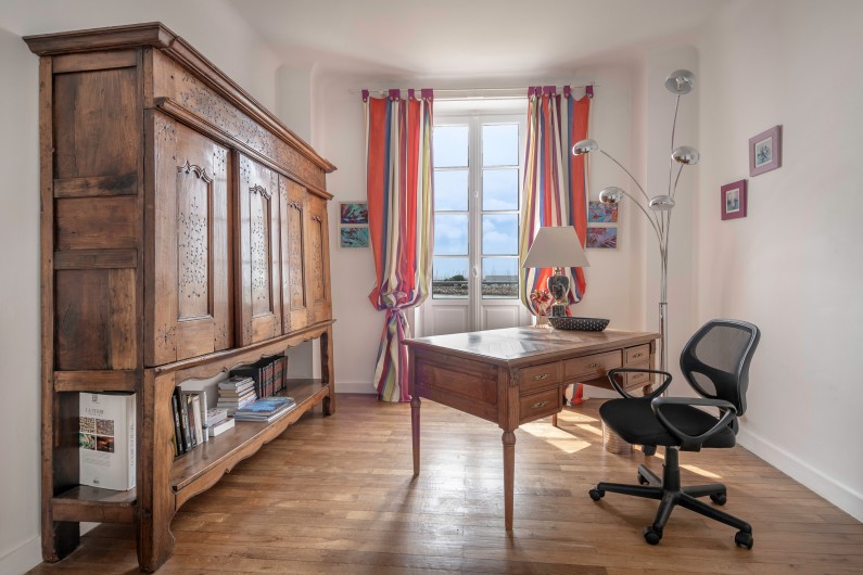 Location de vacances - Villa à Pornichet - 1  er étage Bureau avec grande terrasse face mer