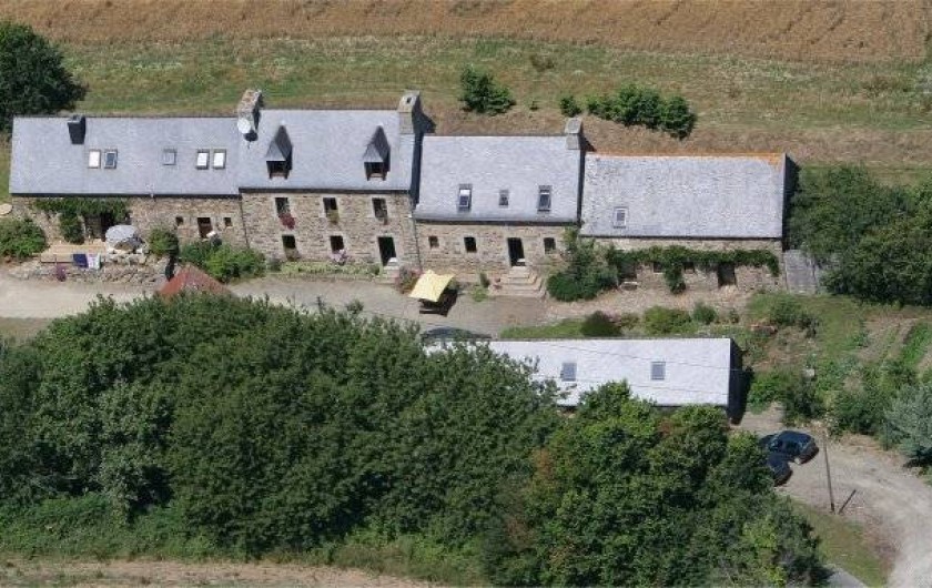 Location de vacances - Chambre d'hôtes à Plouguiel - Ancienne ferme type longère