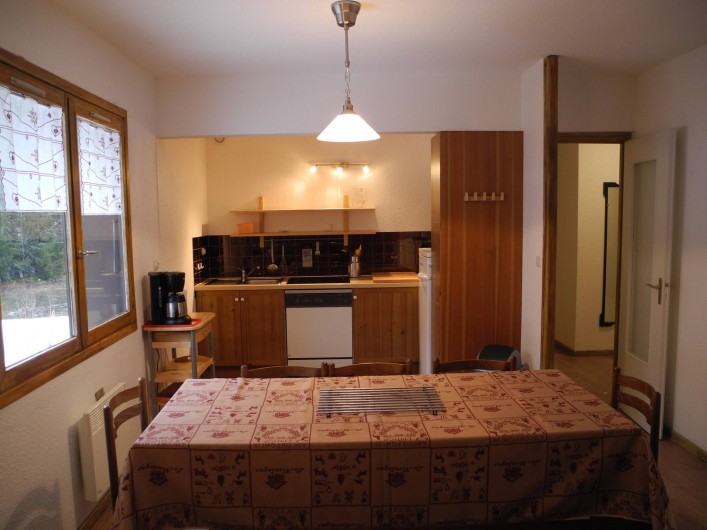 Location de vacances - Appartement à Mijoux - sejour cuisine