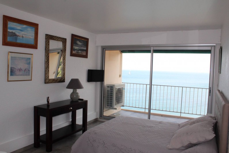 Location de vacances - Appartement à Banyuls-sur-Mer - Chambre 2 Transat extérieur 18 m2 Lit 140